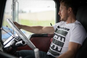 Read more about the article How Much Money Can I Make As A Truck Driver?